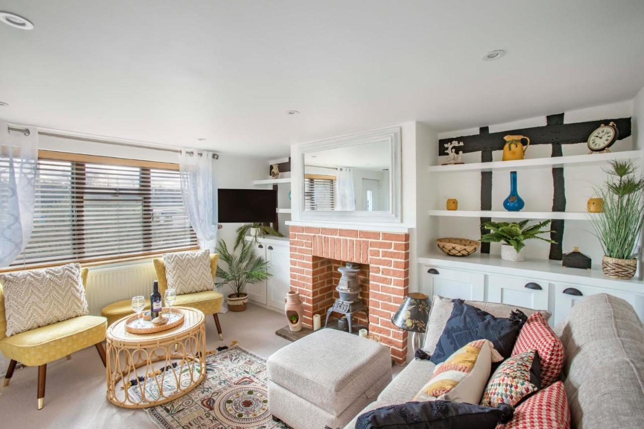 Stunning Character 2Bed Cottage In St Albans Wifi Екстериор снимка