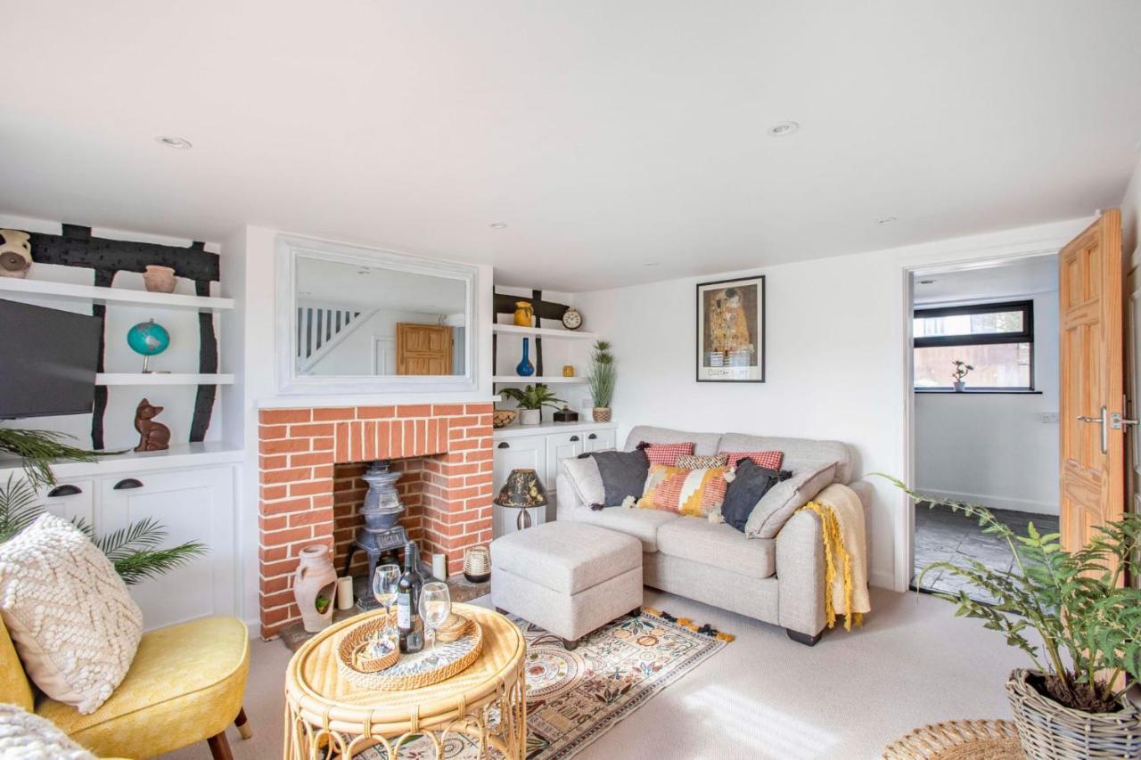 Stunning Character 2Bed Cottage In St Albans Wifi Екстериор снимка